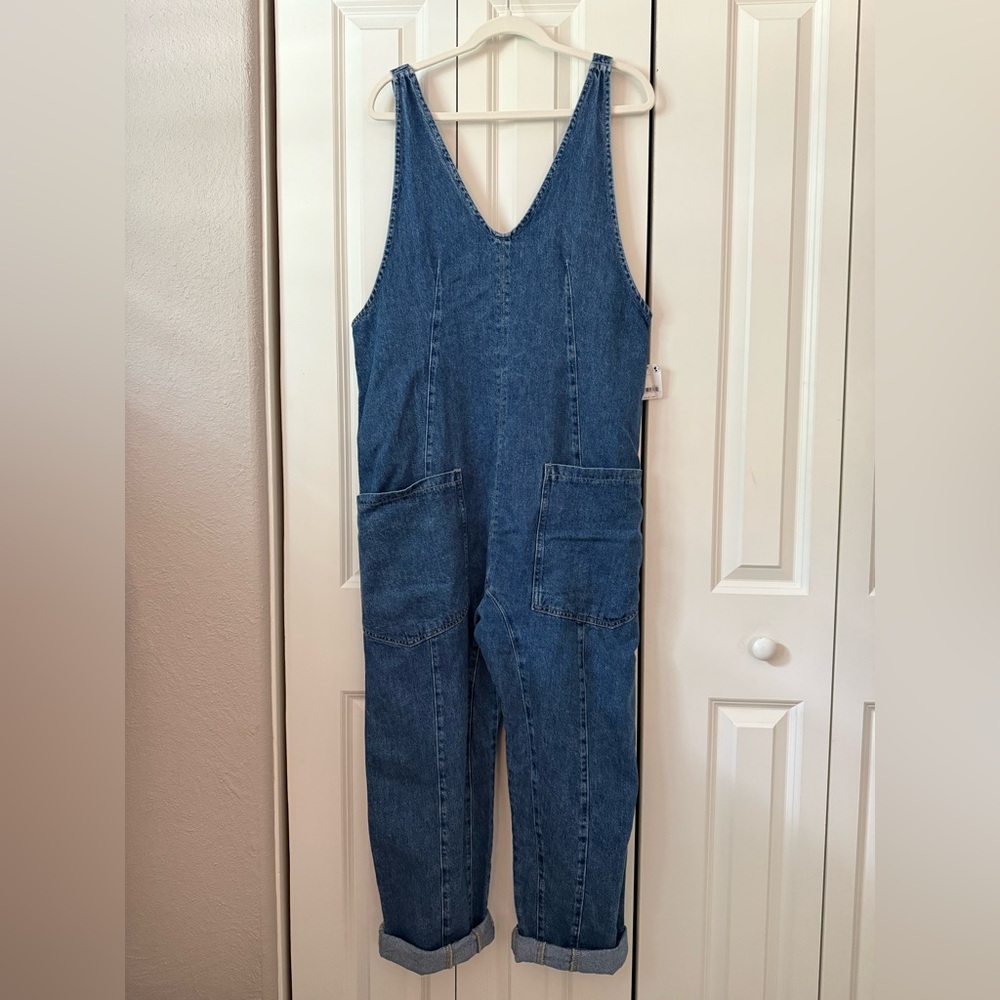 Free People (We The Free) High Roller Demin Jumpsuit (NWT, sz Med)